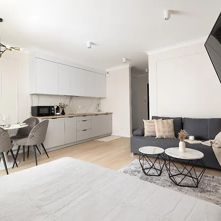 Modern With Garden In By Renters Apartment Swinoujscie