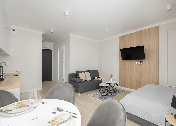 Modern With Garden In By Renters *